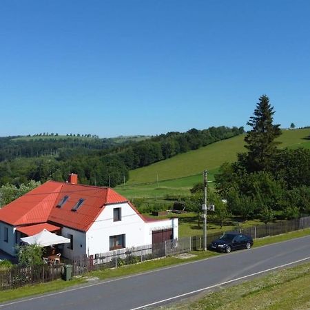 Dum Nedaleko Resovskych Vodopadu Villa Tvrdkov Exterior photo